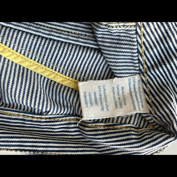Bebe cuffed striped shorts size 26 - Picture 5 of 5